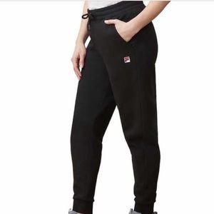 black fila sweatpants